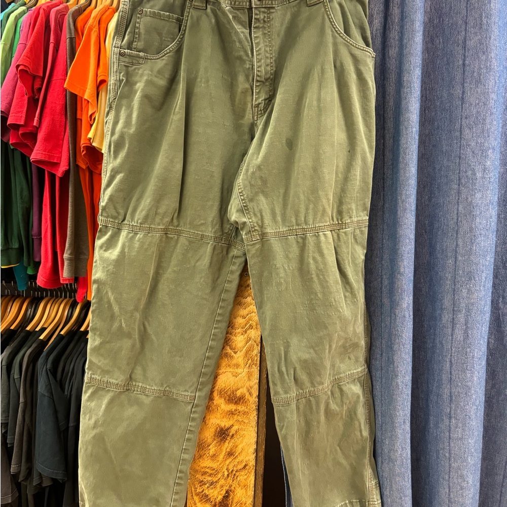 Cabela's Forest Green Cargo Pants